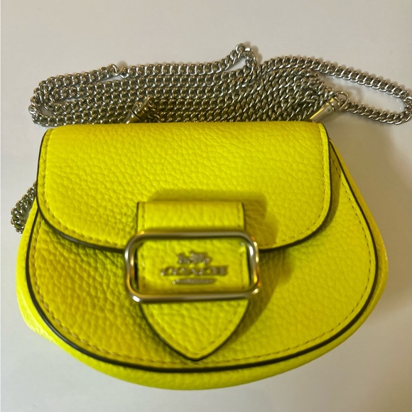 Coach Neon Green Mini Crossbody | Cancun Memories | Styled by Laura ❤️ - Picture 4 of 16